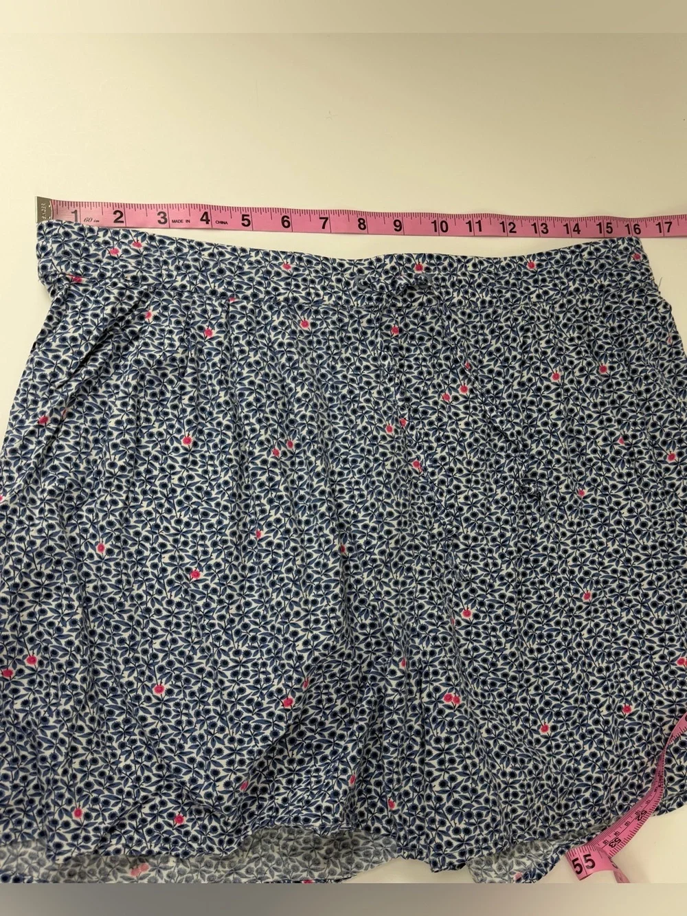 J Crew Shorts Womens Medium Blue Easy Pull On Drawstring Stretch Waist L1986